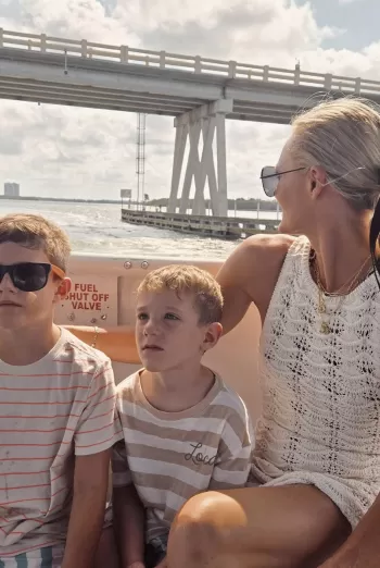 @champagneandmacaroons