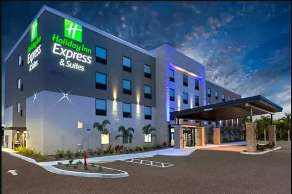 Holiday Inn Express &Suites FMB - Sanibel Gateway Exterior